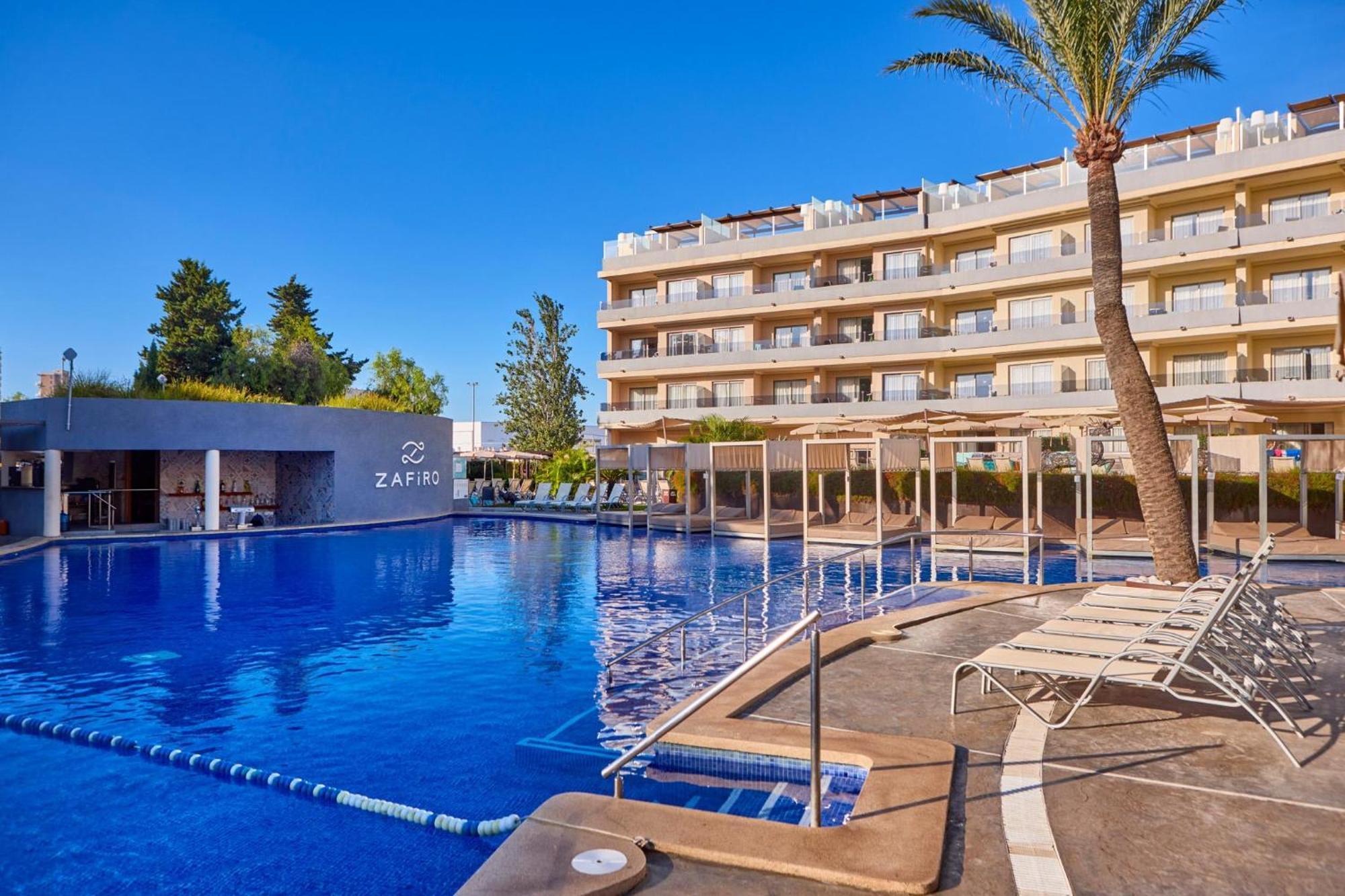 Zafiro Palmanova Aparthotel Екстериор снимка