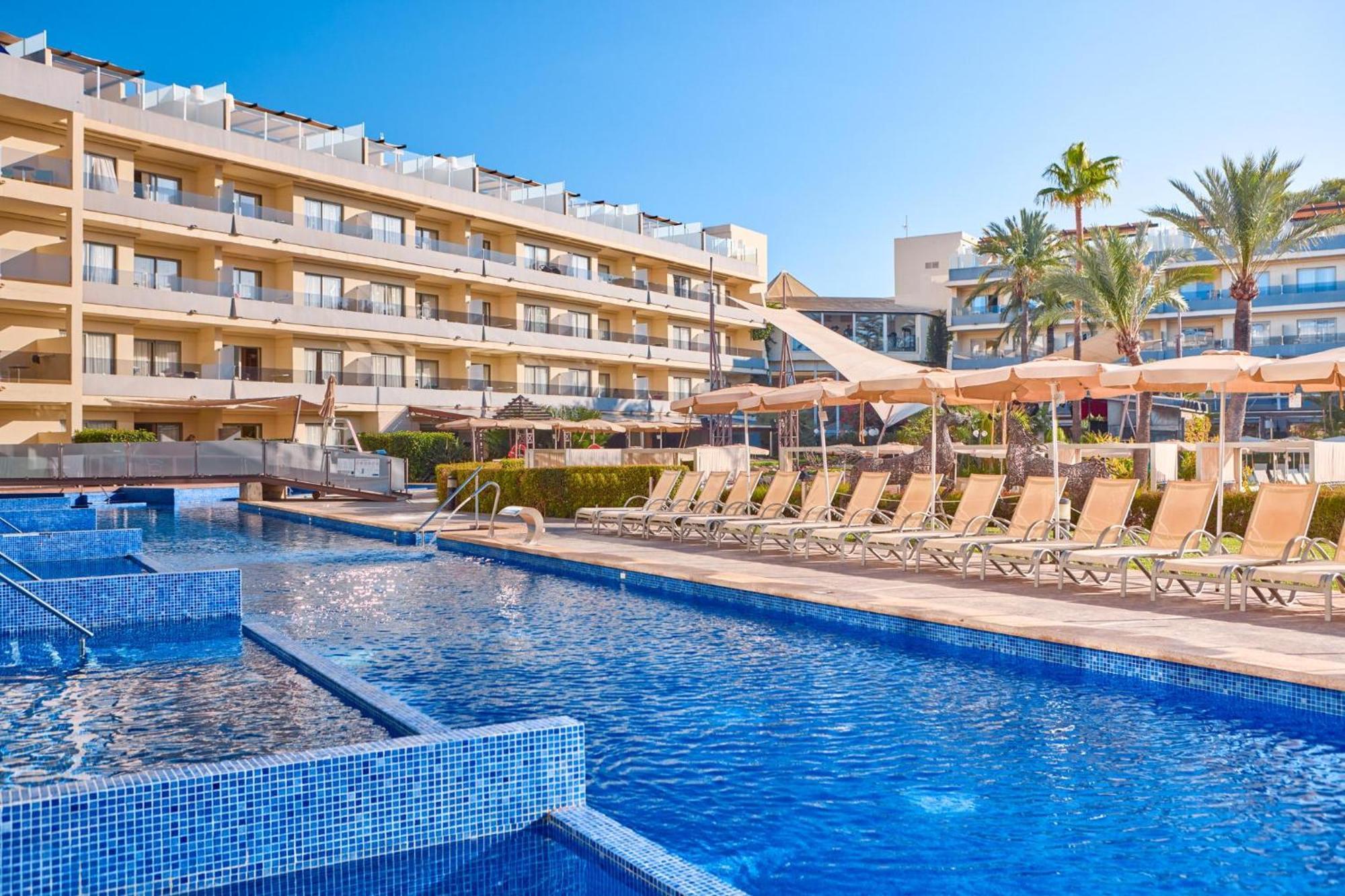 Zafiro Palmanova Aparthotel Екстериор снимка