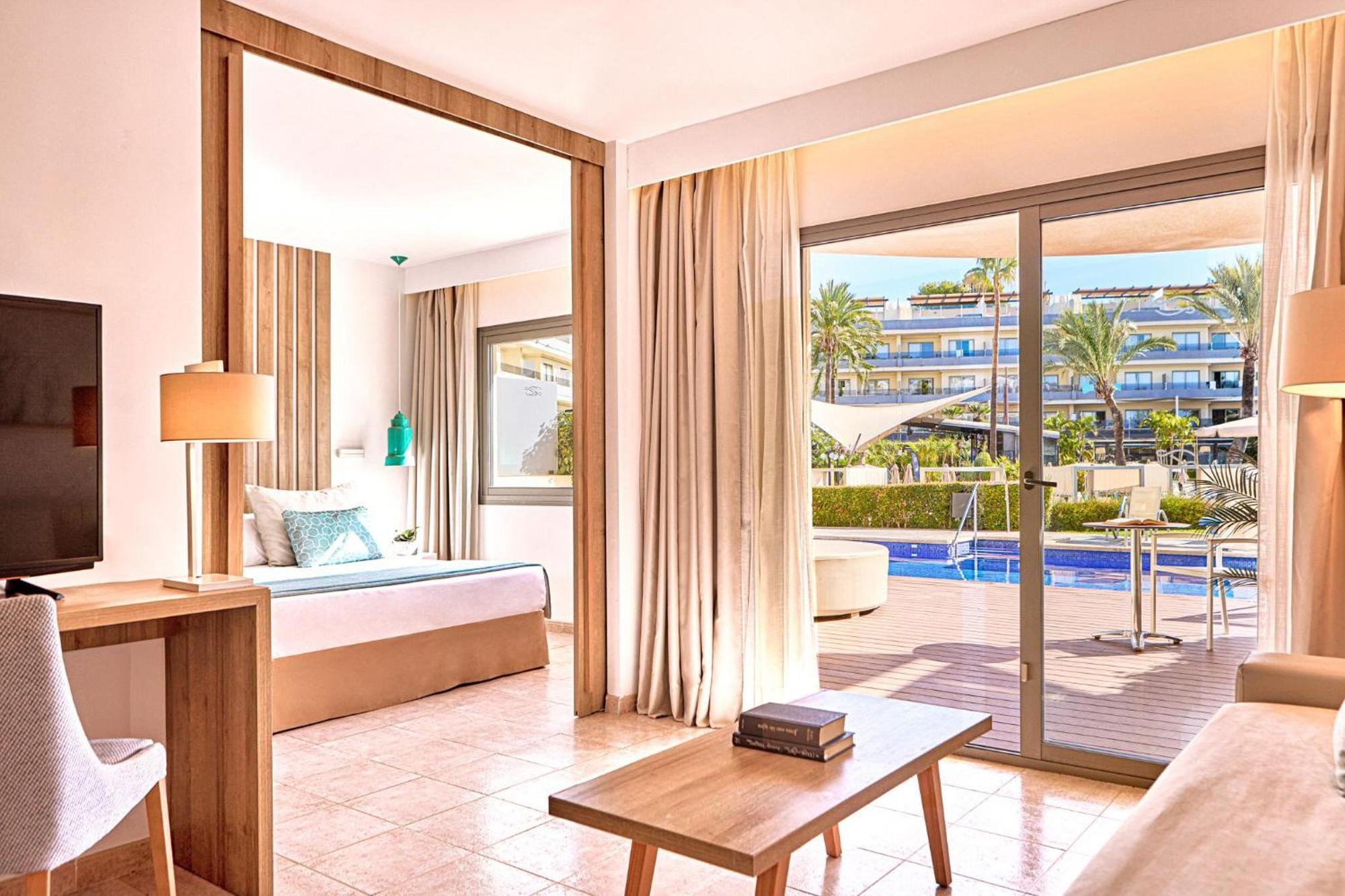 Zafiro Palmanova Aparthotel Екстериор снимка